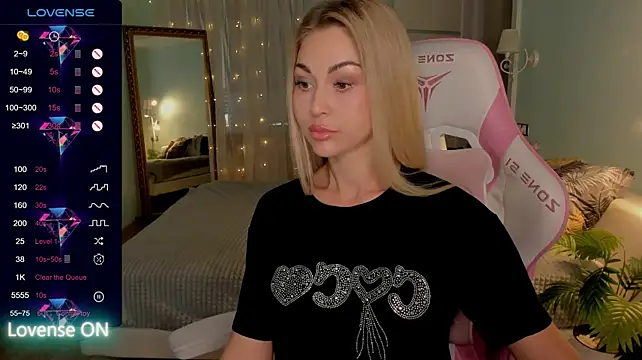 AdeleRoberts stripchat live cam model