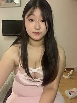 xialuo25 stripchat live cam model