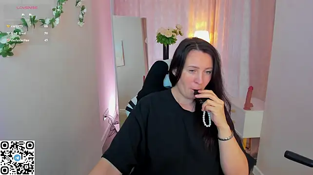 Lea_shadom stripchat live cam model