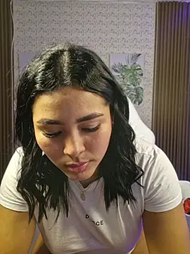 caylinhot7 stripchat live cam model