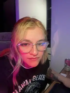 Sophia_Weest99 stripchat live cam model