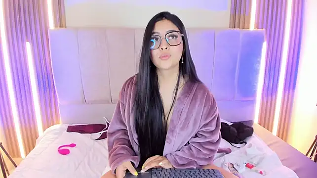 Annie9_ stripchat live cam model