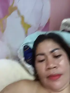 SweetChubbyMommy_02 stripchat live cam model