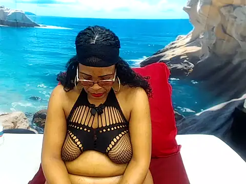 FierceFlirtXO stripchat live cam model