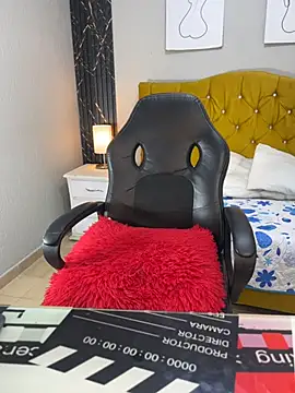 roses_little_ stripchat live cam model