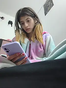 KratosAfroditacs stripchat live cam model