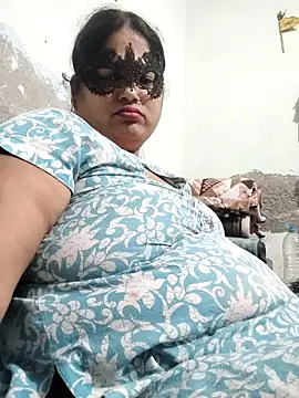 Hot_indian_Milf stripchat live cam model