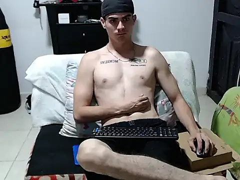 Zac_Efront stripchat live cam model