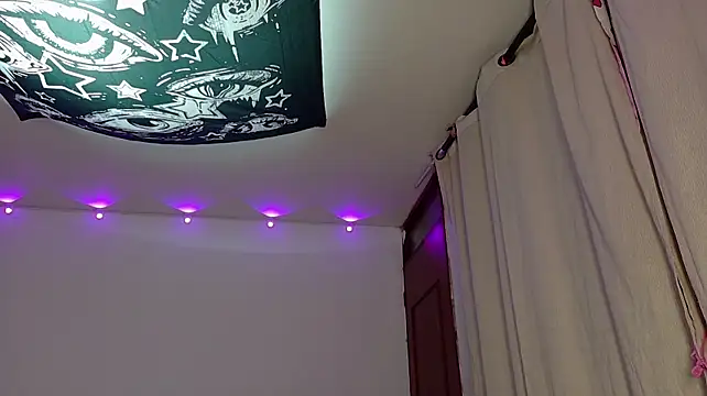 BellaaVixeen stripchat live cam model