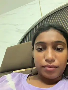 Dimplediva stripchat live cam model