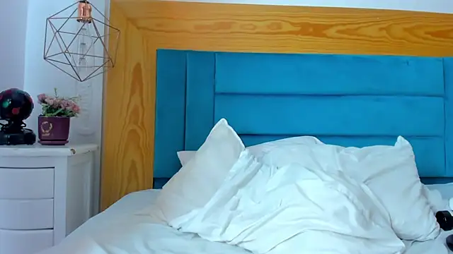 sweetlinddsay stripchat live cam model
