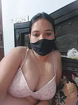 Poojabhabi101 stripchat live cam model