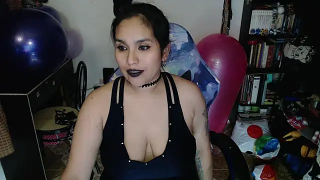 kureiji_hentaii stripchat live cam model