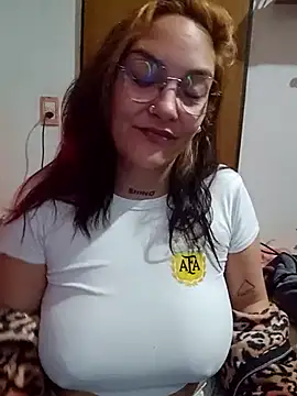 kuramaqueen stripchat live cam model