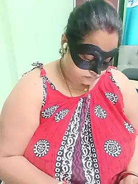 monaa stripchat live cam model