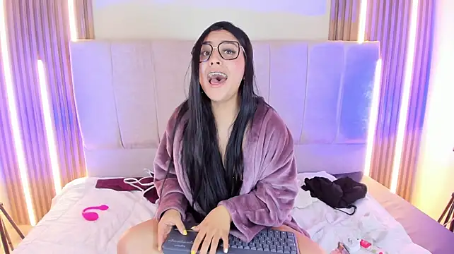 Annie9_ stripchat live cam model