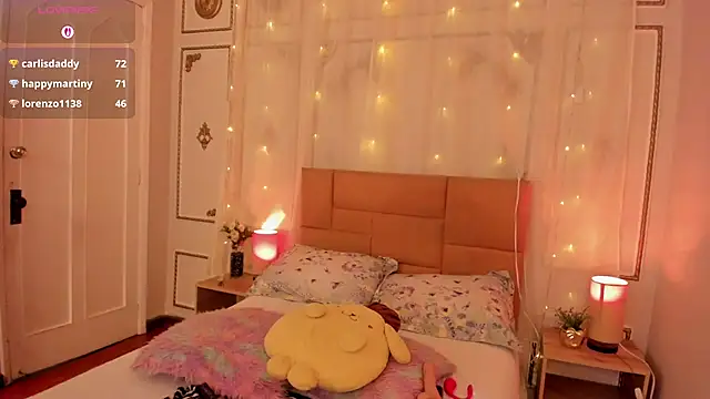 EmaLittle stripchat live cam model