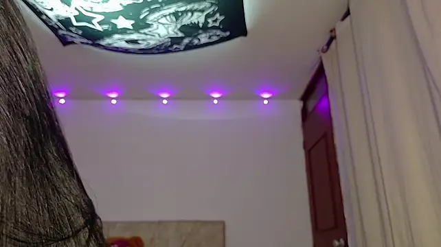 BellaaVixeen stripchat live cam model
