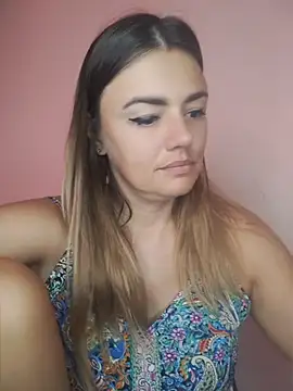 KrissSexi stripchat live cam model