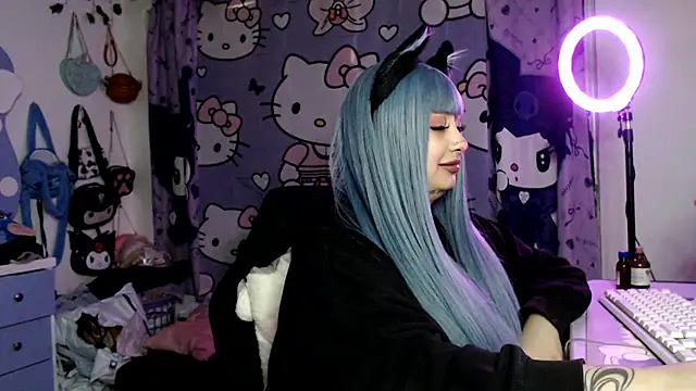 lussyevans24 stripchat live cam model