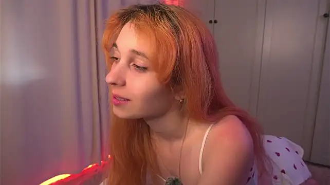 tgirlfoxy stripchat live cam model