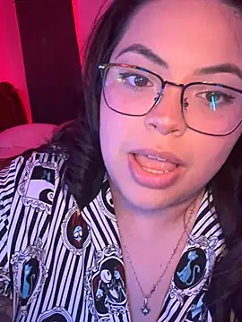 drizzypeach602 stripchat live cam model