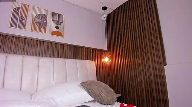 PerlaPreciosa stripchat live cam model