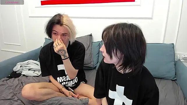 VeryRare_TwinS stripchat live cam model