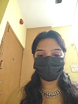 vanika2000 stripchat live cam model