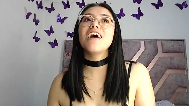 Anny-Fox stripchat live cam model