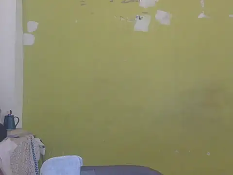 Stubborndesiboy stripchat live cam model