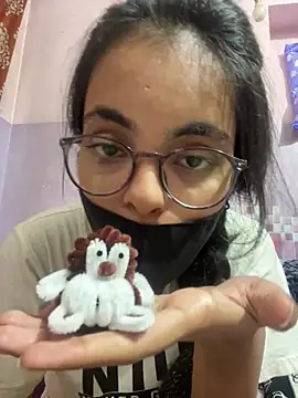Sandhya_77 stripchat live cam model