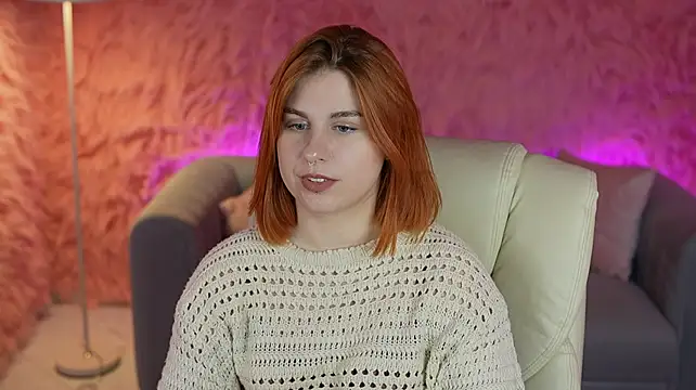GingerPinky stripchat live cam model