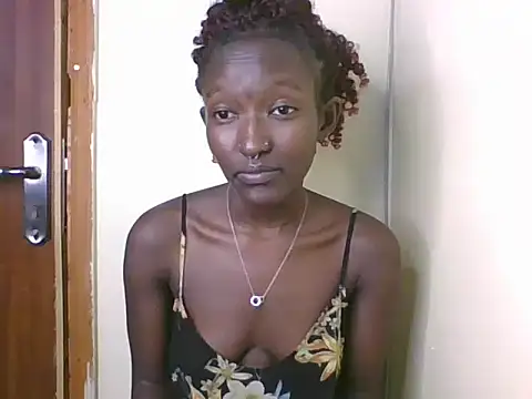 Keilay stripchat live cam model