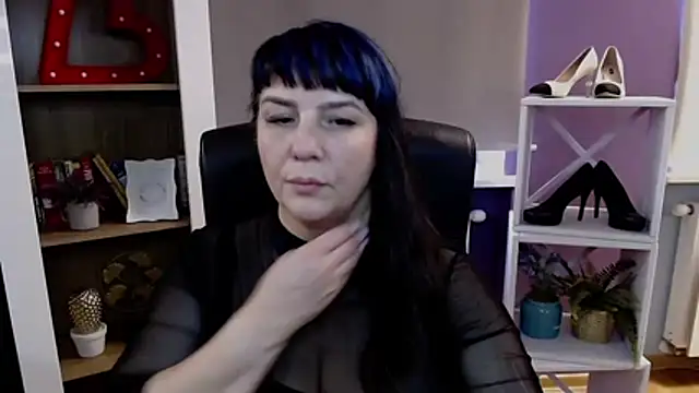velvet_gloria stripchat live cam model