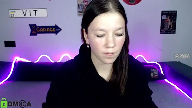 StarlightWish stripchat live cam model