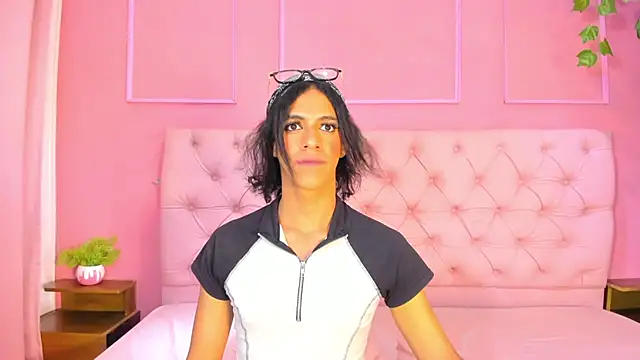 APRILL_FOXX stripchat live cam model