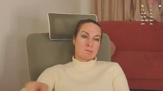 GwenCarter stripchat live cam model