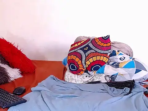 xSexyLolahx stripchat live cam model