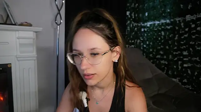 Nicole_Bliss stripchat live cam model