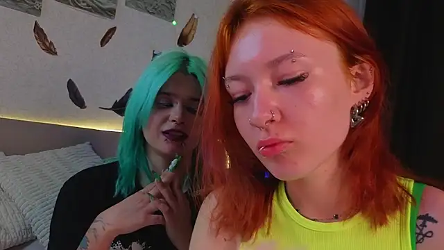 GwenNicholson stripchat live cam model