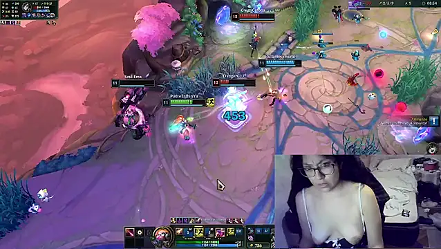 MoonRyusei stripchat live cam model