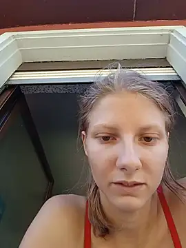 LenaGoldi stripchat live cam model