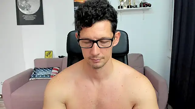 BrutusK08 stripchat live cam model