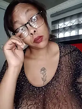 ShantelBootyBoobs stripchat live cam model