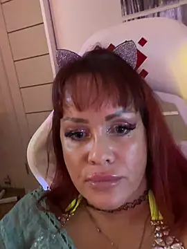 Lolaley2 stripchat live cam model