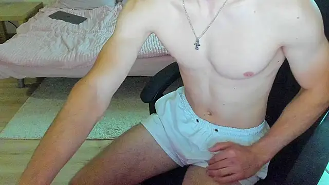 oifyhffff stripchat live cam model