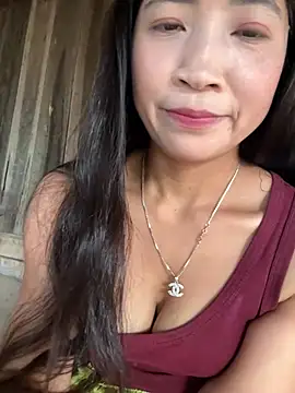 Viery68 stripchat live cam model