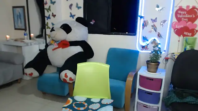Olgahunder stripchat live cam model