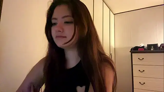 AnyaVibee stripchat live cam model